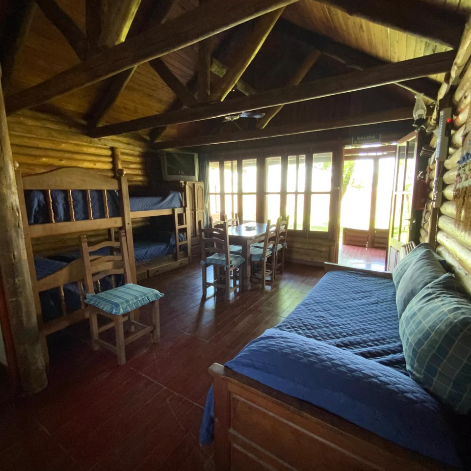 Living de la cabaña para 5 personas
